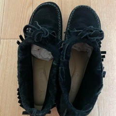 黒 ムートンブーツ 靴　本革の画像