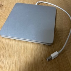 【DVDプレーヤーを付けます】Apple MacBook Air 2012年製の画像