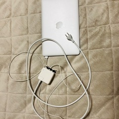 【DVDプレーヤーを付けます】Apple MacBook Air 2012年製の画像