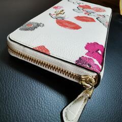 COACH長財布　柄の画像