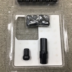 ロックナットつば付き　20本セット　マットブラック未使用品　おまけ付き　24本の画像
