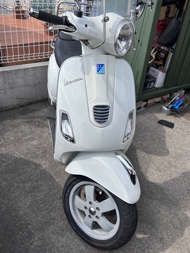 ピアジオ　ベスパ　lx150ie 白　マロッシ187ボアアップ12インチ