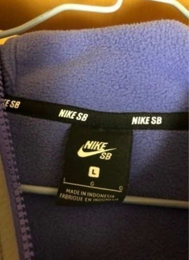 NIKE SB ジップパーカー