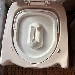 ポータブルトイレの画像