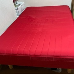セミダブルベッド　足付きマットレスの画像