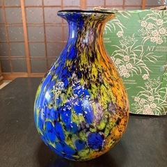 輝く高品質な 新品未使用】カメイガラス花瓶金箔入りグラデーションカラー 花瓶・フラワースタンド