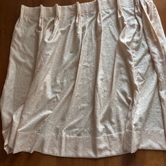 カーテンの画像