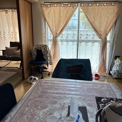 カーテンの画像