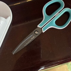 ハサミホルダー　磁石で冷蔵庫の画像