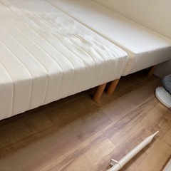 足つきマットレス　ベッドの画像