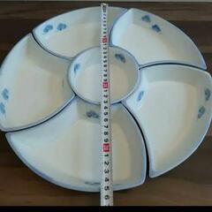 底値！新品！裏紋付和食器作家物！お正月のお重、普段は刺身皿など単品使用できて重宝しますの画像