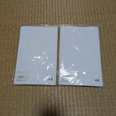 [決まりました]UNIQLO　VネックTシャツ、二枚の画像