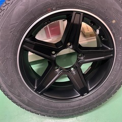 5/13までジムニー　スタッドレスタイヤ 175/80R16の画像