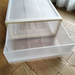 衣装ケース　差し上げます