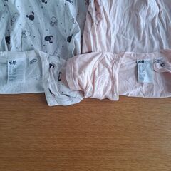 H&M　ロンパース　6-9Mの画像