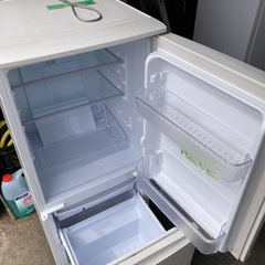 シャープ SHARP 冷蔵庫(幅48.0cm) 137L 2ドア ホワイト系 SJ シャープ SHARP 冷蔵庫(幅48.0cm) 137L 2ドア ホワイト系 SJ