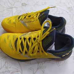 YONEX バドミントンシューズ 24cm