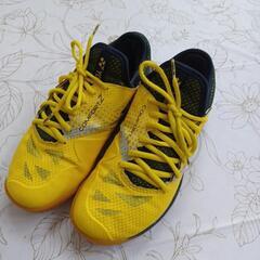 YONEX バドミントンシューズ 24cmの画像