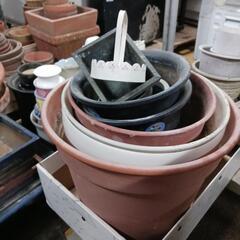 0407 【0円】植木鉢 ① お好きな数お持ち帰り下さいの画像