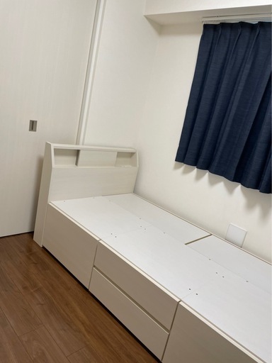 シングル引出し付きベッドフレーム