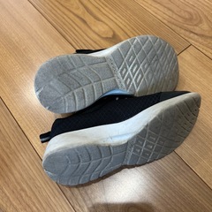 スケッチャーズスニーカー18cmの画像
