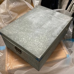 アルミの収納？　２個