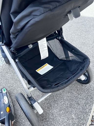 本日限定値下げ❗️Chicco Kayfit30 ベビーカー兼チャイルドシート、ベース付き
