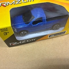 ※新品未使用品※ ミニカー　1/64 Ford F-150(ブルー)「RMZ City COLLECTION」の画像