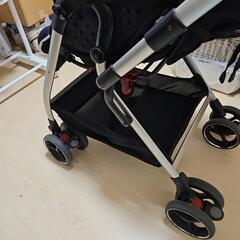 Aprica ベビーカーの画像
