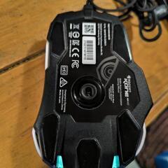 ROCCAT Kone Pure ホワイト パソコンマウスの画像