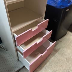 ピンク 収納棚　中古品の画像