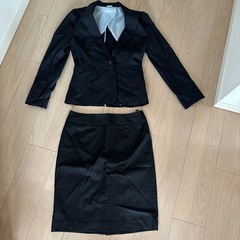PSFAのスーツの画像