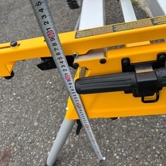 DEWALT テーブルソーポータブルスタンドの画像