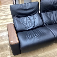 【取りに来られる方限定！！】MARUICHI オットマン付きリクライニングソファーの画像