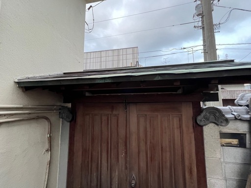 門、銅板屋根、昭和レトロ
