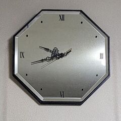 八角形の時計（ミラー）直径約30cm
