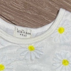 kid´s zoo 花柄ホワイトワンピース　ロンパースの画像