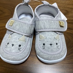 新品の子ども靴3足