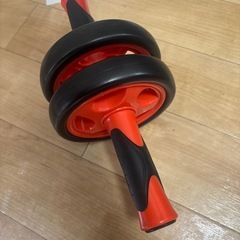腹筋ローラー