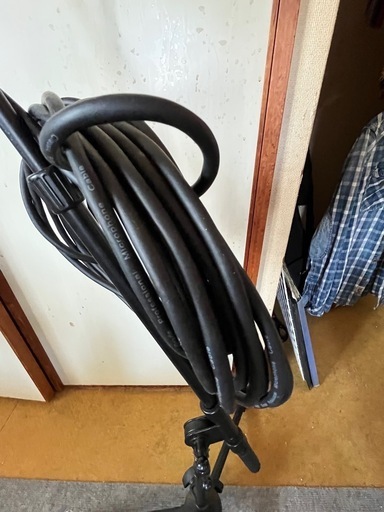 SHURE ダイナミックマイク　SM57 スタンド付き