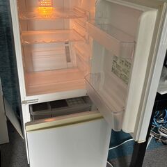 【値下げ！】冷蔵庫　中はきれい　【中古品】