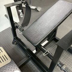 ヒップスラストマシンの画像