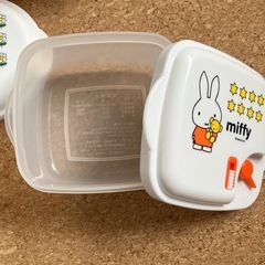ミッフィー電子レンジ容器4P Cの画像