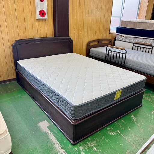 ?A1009‼️美品　2点セットダブルベッドマットレス付きセット　?