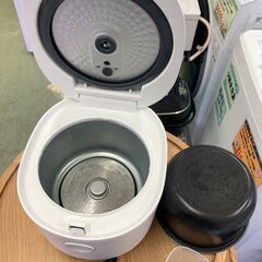 【リサイクルショップ ピカソ 小松原】📢✨【2024年製！YAMAZEN マイコン炊飯ジャー YJR-DM051(W)】✨📢★1876★の画像