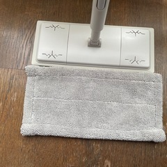 【交渉中】無印良品　フローリングワイパー　ポール木製の画像