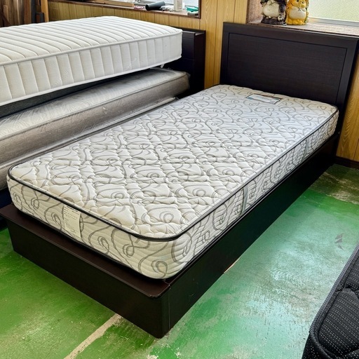 ?A1011‼️シモンズ　100x200CMシングルベッドとマットレスセット?