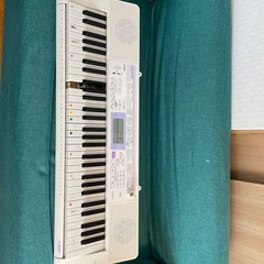 CASIO LK-122 電子キーボード　光ナビゲーション