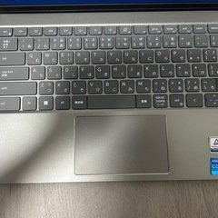 DELL Inspiron 13 ノートパソコンの画像