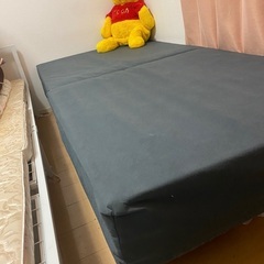 シングルベッド（スプリング内蔵）の画像
